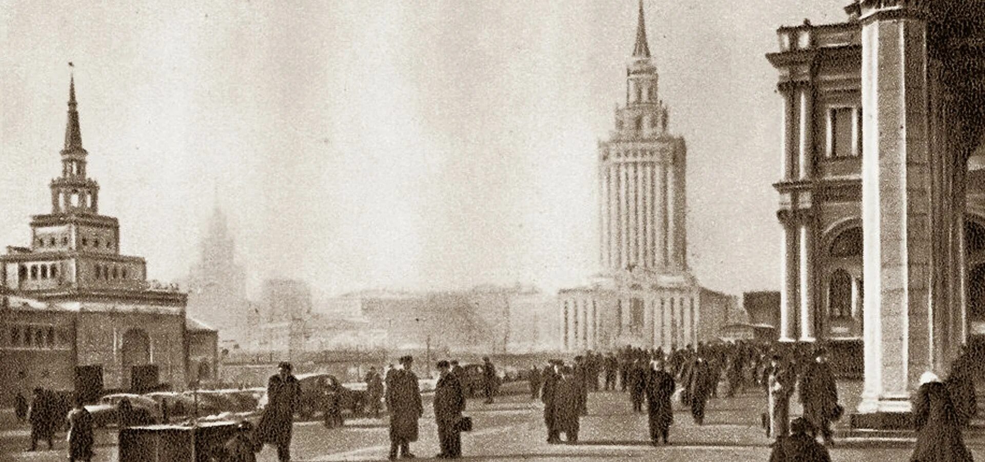 Каланчевская площадь 1920-е. Площадь трех вокзалов 90е. Комсомольская площадь 1950. Каланчевская улица москва. Каланчевская площадь 1920-е.