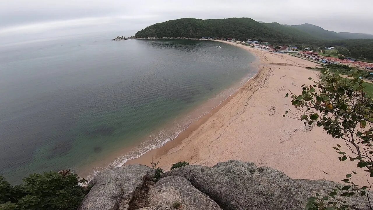 Погода во врангеле. Бухта Врангеля находка. Бухта Шепалово Врангель. Пляж песчаный Врангель Приморский край. Поселок Врангель находка.