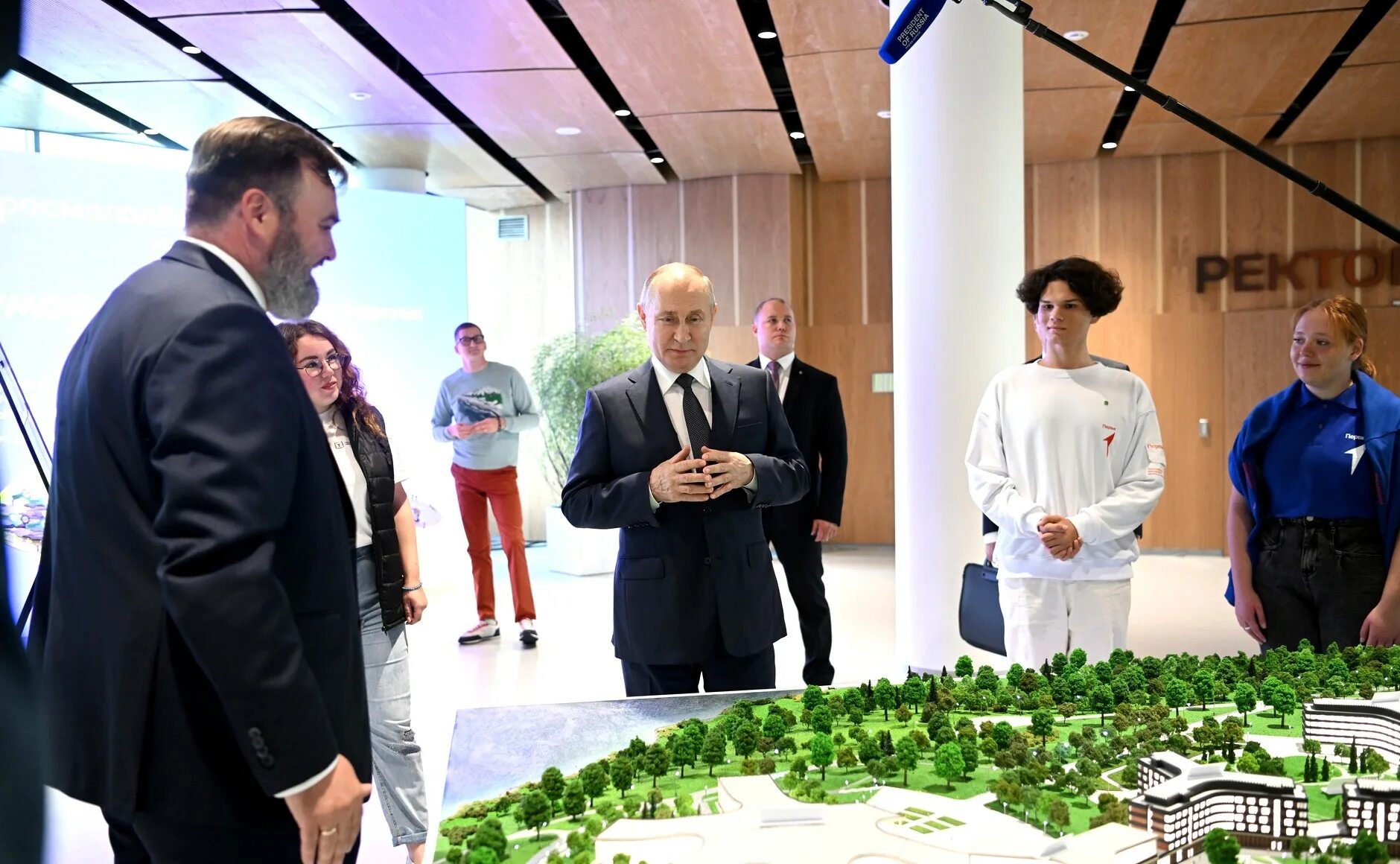 почта россии пенсия. шойгу 2023. петербургский экономический форум. риа новости 2023. риа новости.