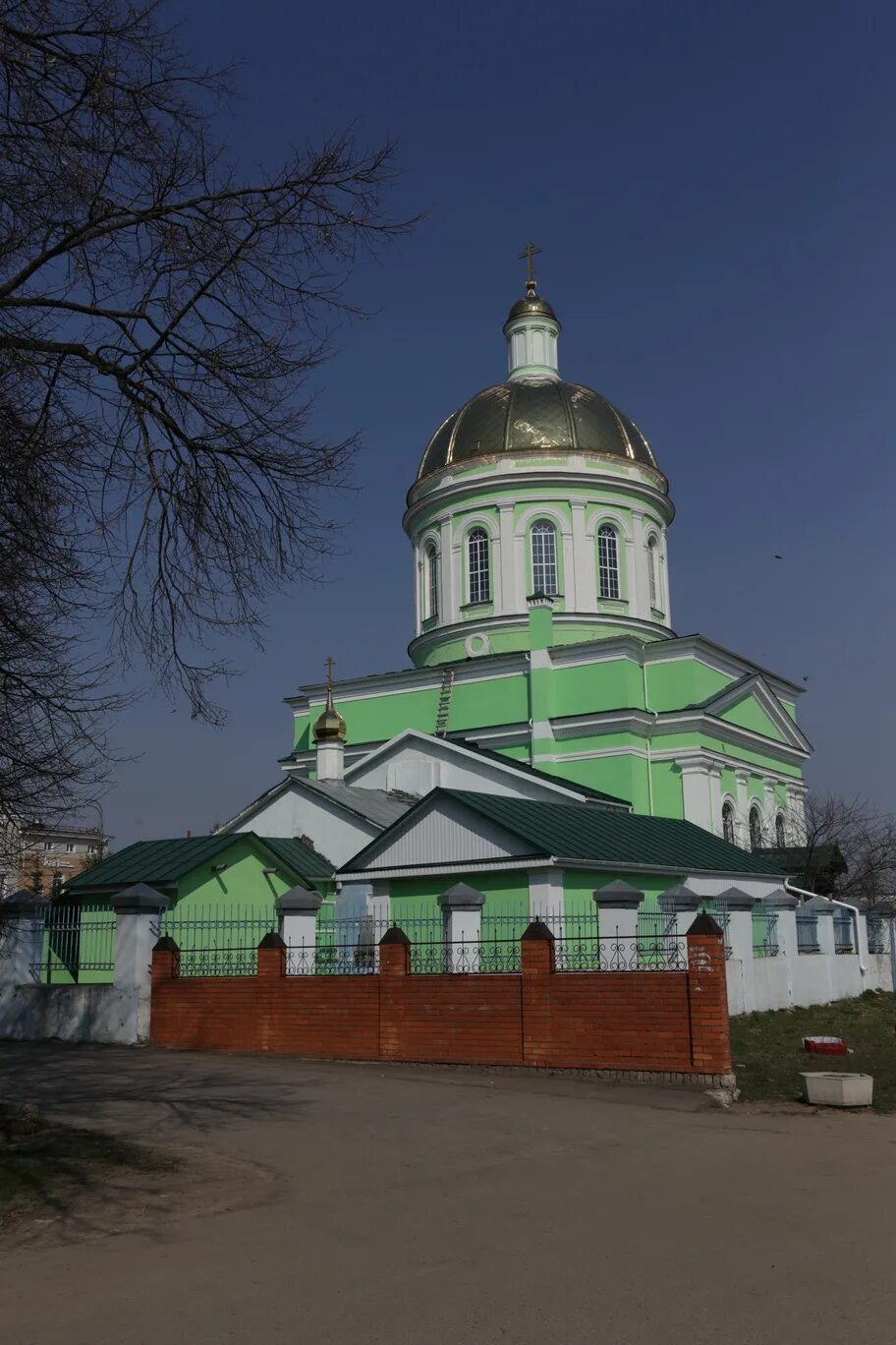 Погода г озеры московской области. Озёры Московская. Город Озеры. Кремль Озеры. Город Озеры Церковь.