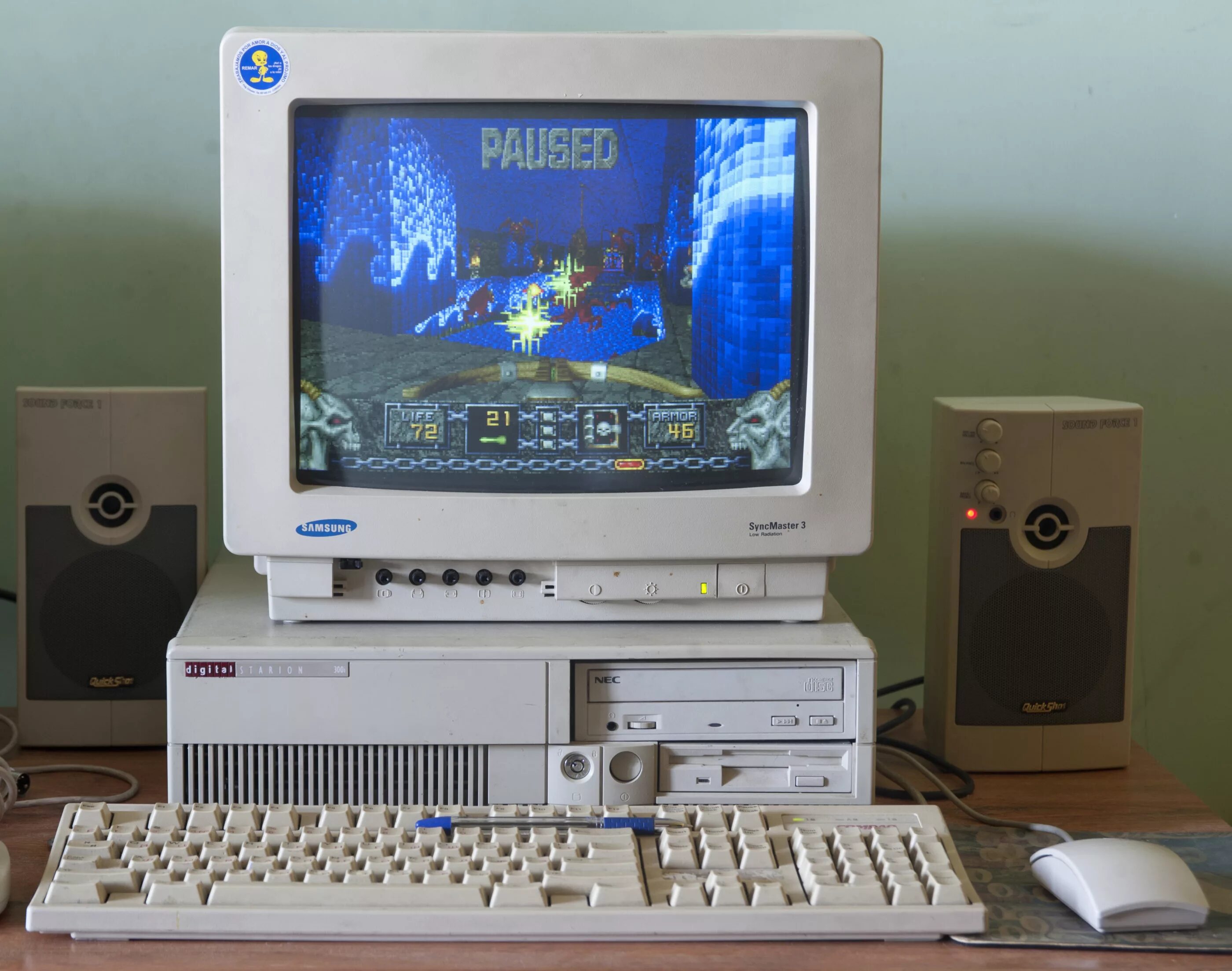 Компьютеры 90 х годов. IBM PC 90х. IBM компьютеры 90-х. Компьютер пентиум 1. Amstrad pc1512.