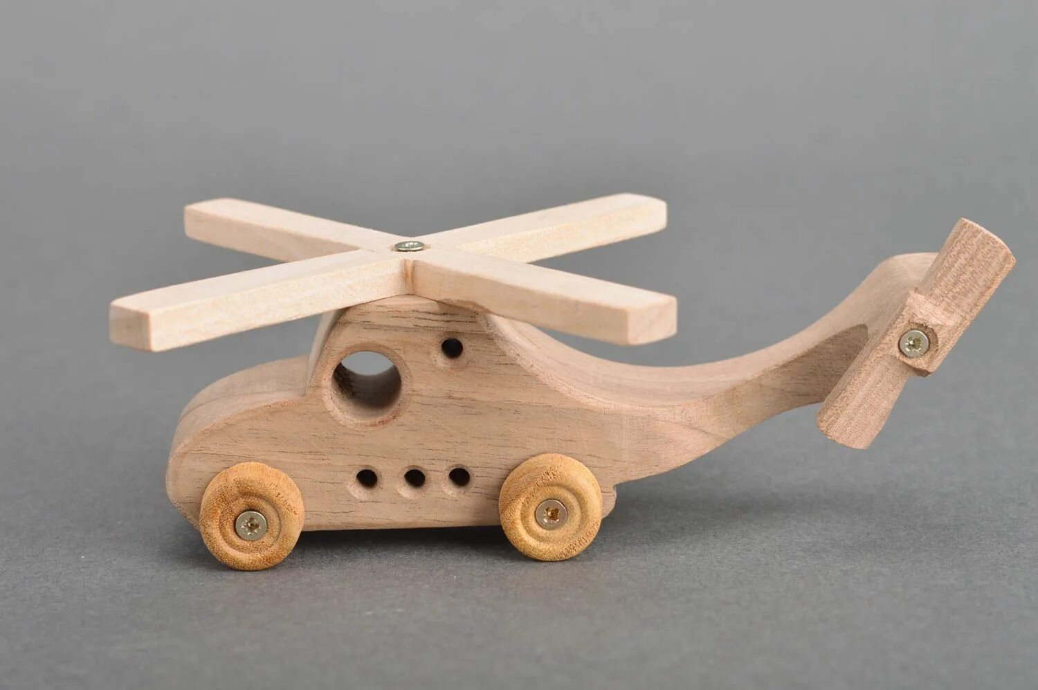 Какие игрушки из дерева. Игрушки из дерева. Игрушки из древесины. Деревянные игрушки для детей. Деревянные изделия для детей.