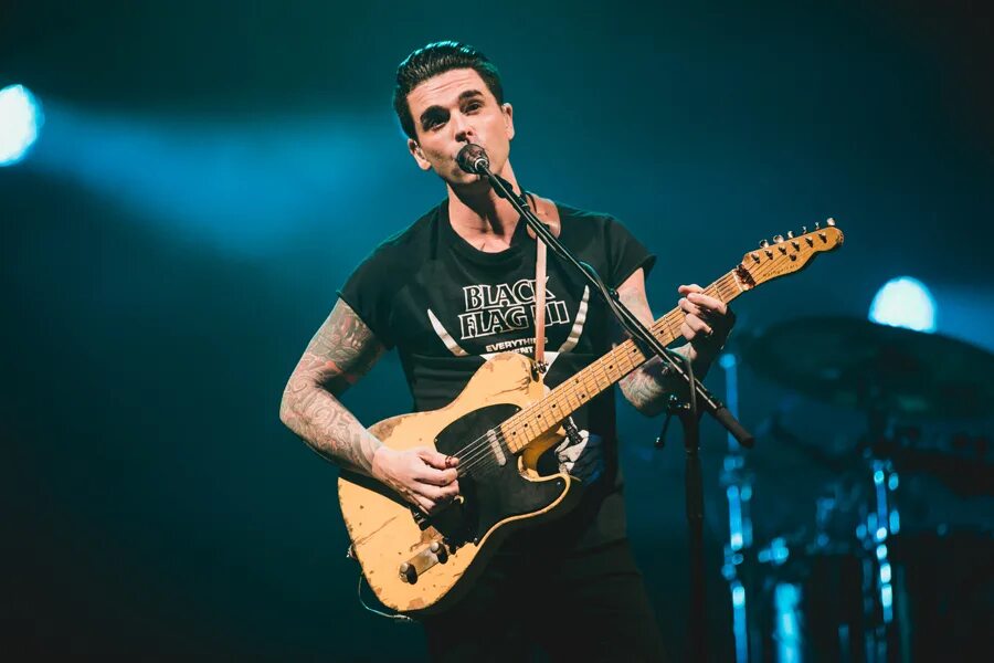 Access music. Dashboard Confessional. Vinyl Theatre группа. Wiltern Theatre рок группа. Dashboard Confessional vindicated.