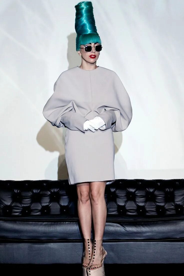 Inez and vinoodh. Гага мода. Леди гага стиль. Гага мода. Леди гага наряды 2016.