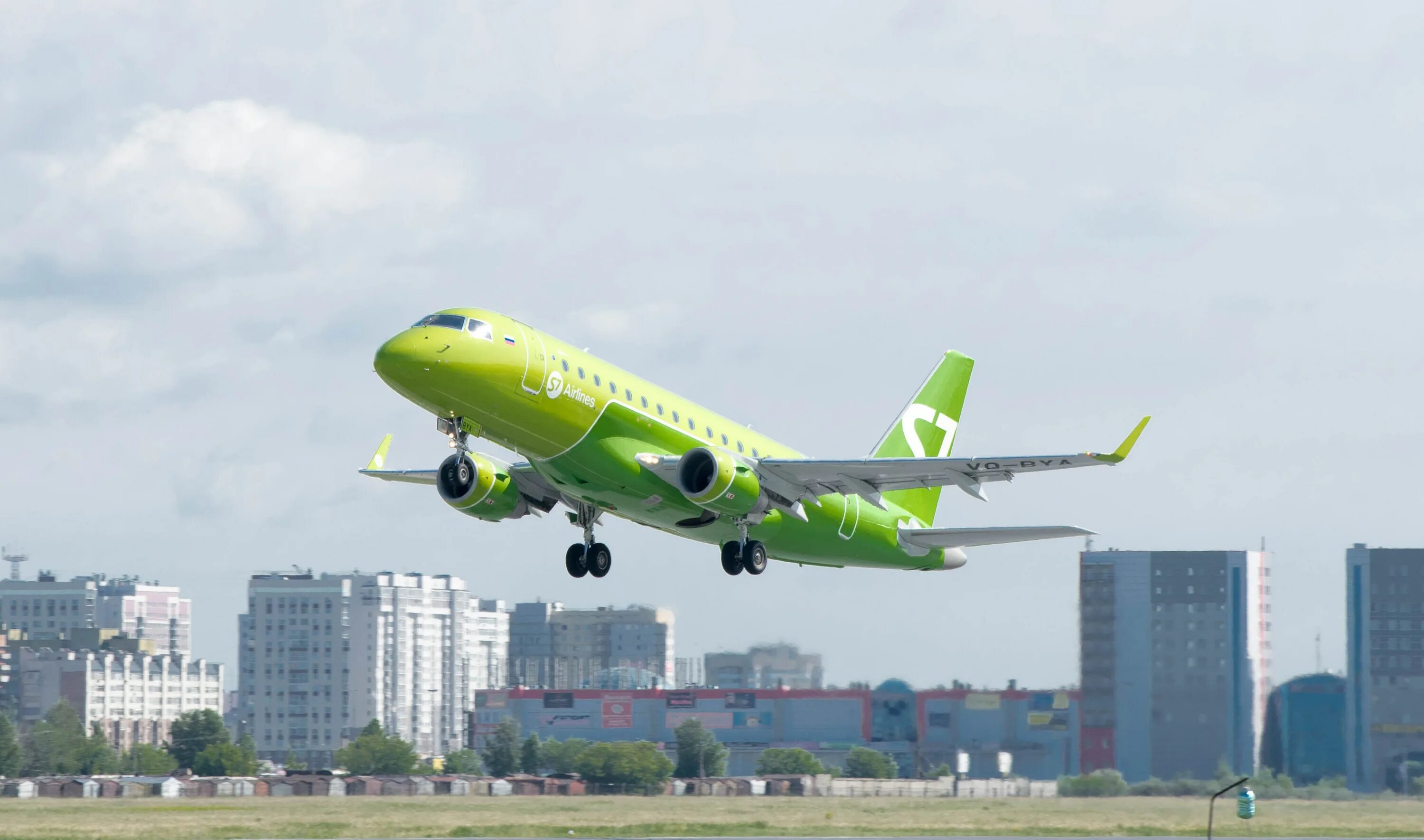 Самолёт Эмбраер 170. EMB 170 s7. EMB 170/175 s7. S7 Airlines Эмбраер 170. Embraer 170 s7