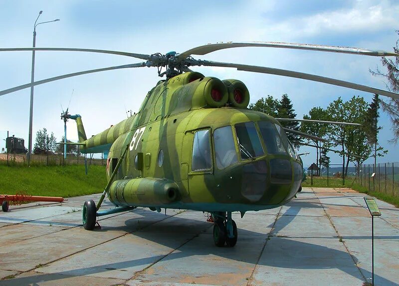 Ми-8т. Ми-8 вертолёт. Mi-8t вертолет. Вертолет ми 2 и ми8. Ми8 купить