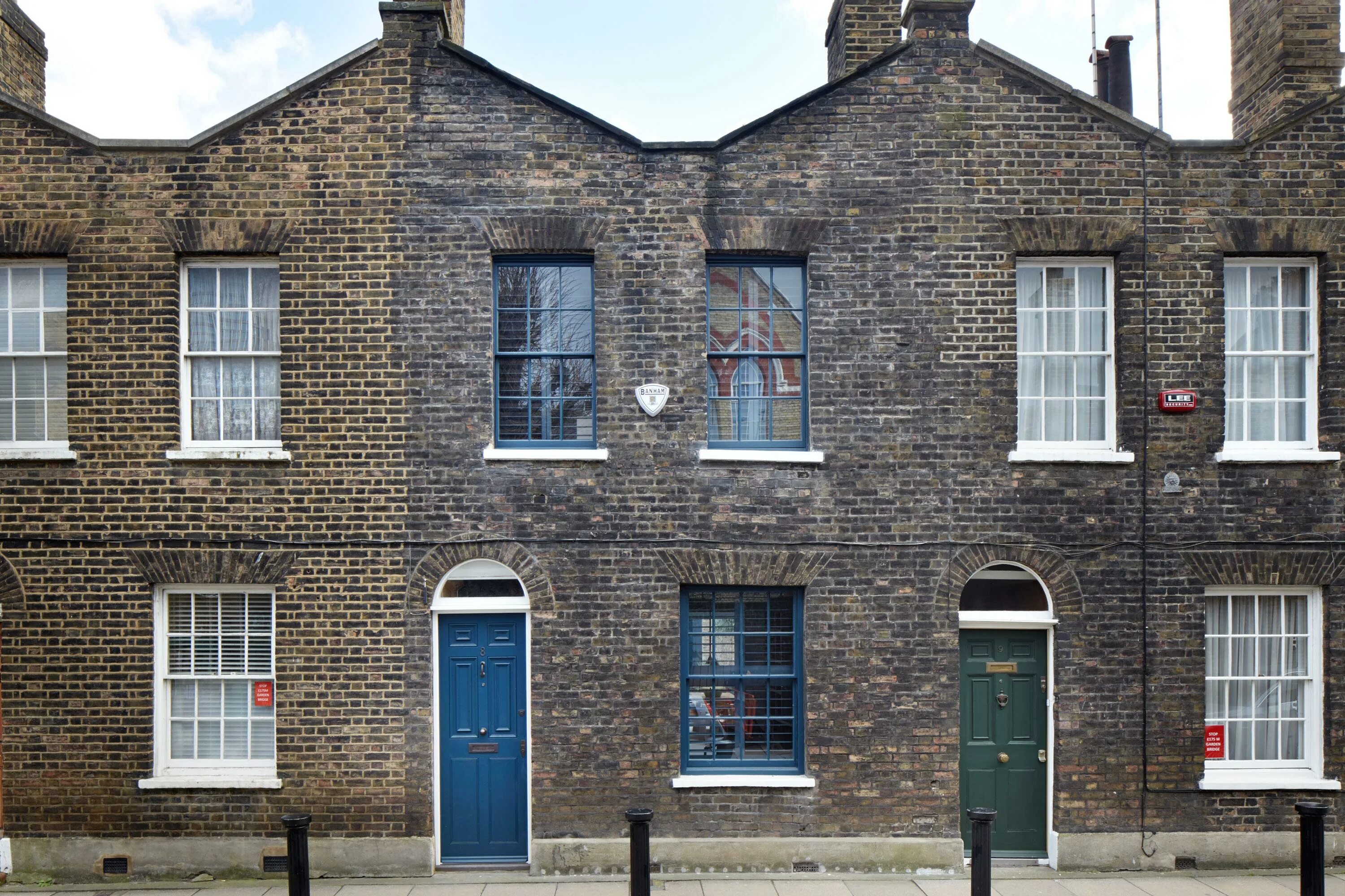 Обычный лондон. Геркенс здание Англия. Parsons House (London, Великобритания).. Многоэтажные дома в Англии. Старинные здания Великобритании.