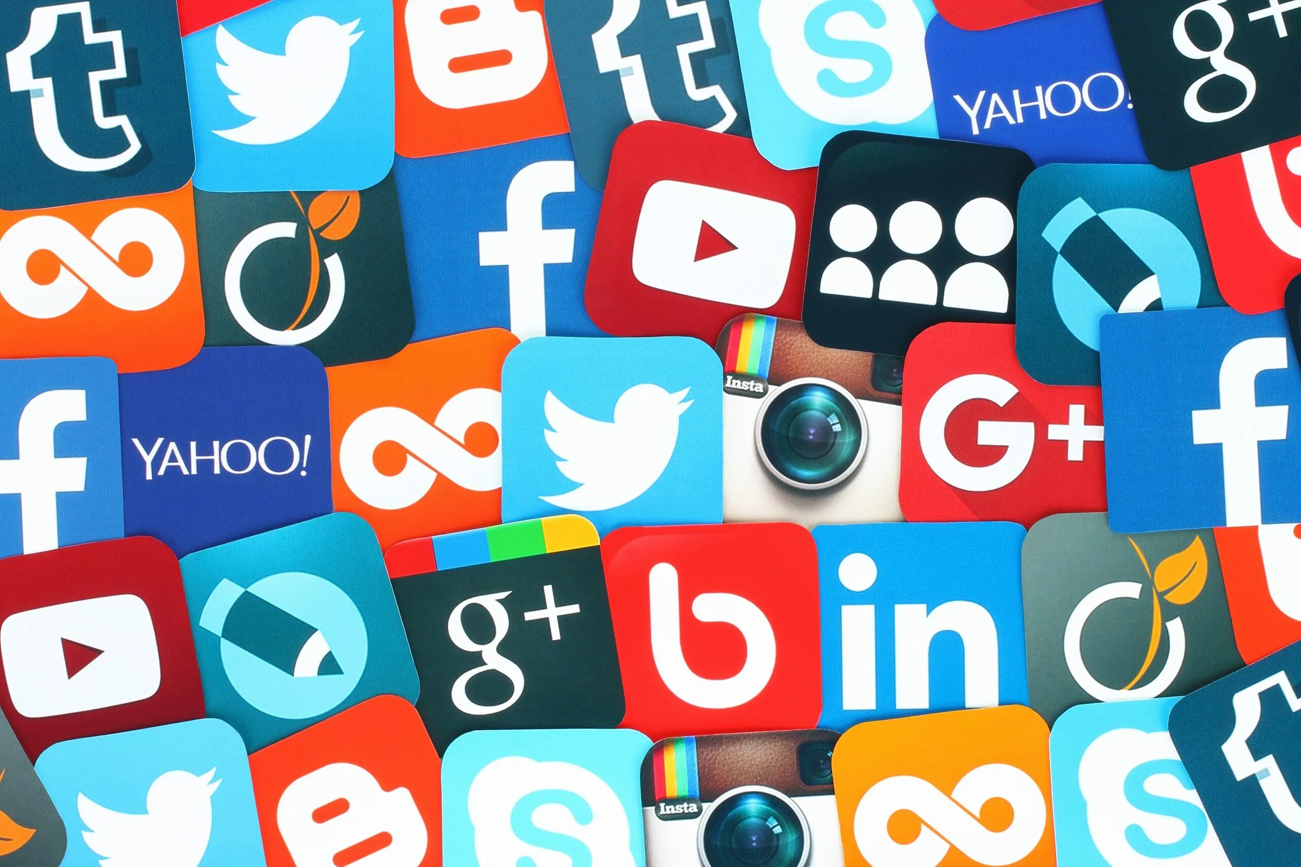Social networking downloads