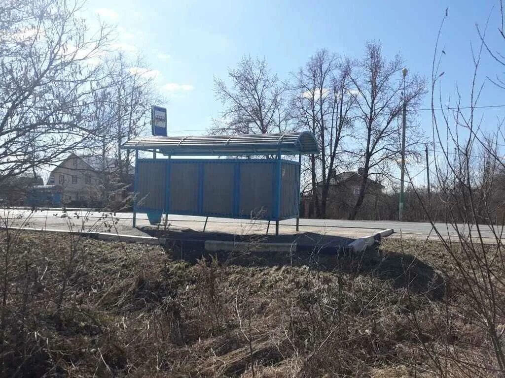 Погода в кожухово можайский. Аллея в кожухово. Деревня кожухово. Кожухово 2002. Микрорайон кожухово.