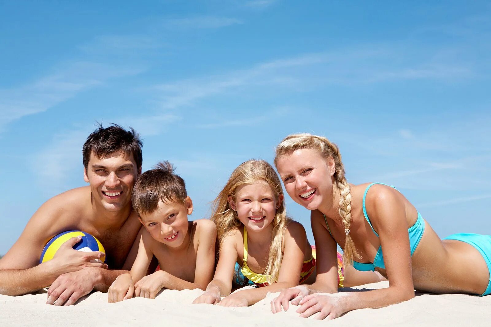Family nudism foto