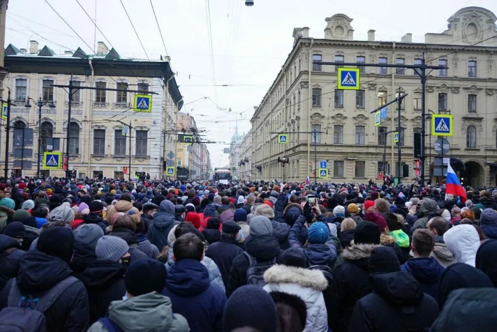 Хлопки в петербурге сегодня. Митинг 23 января в Санкт Петербурге. Митинг 2021 Навальный СПБ Гостиный двор.