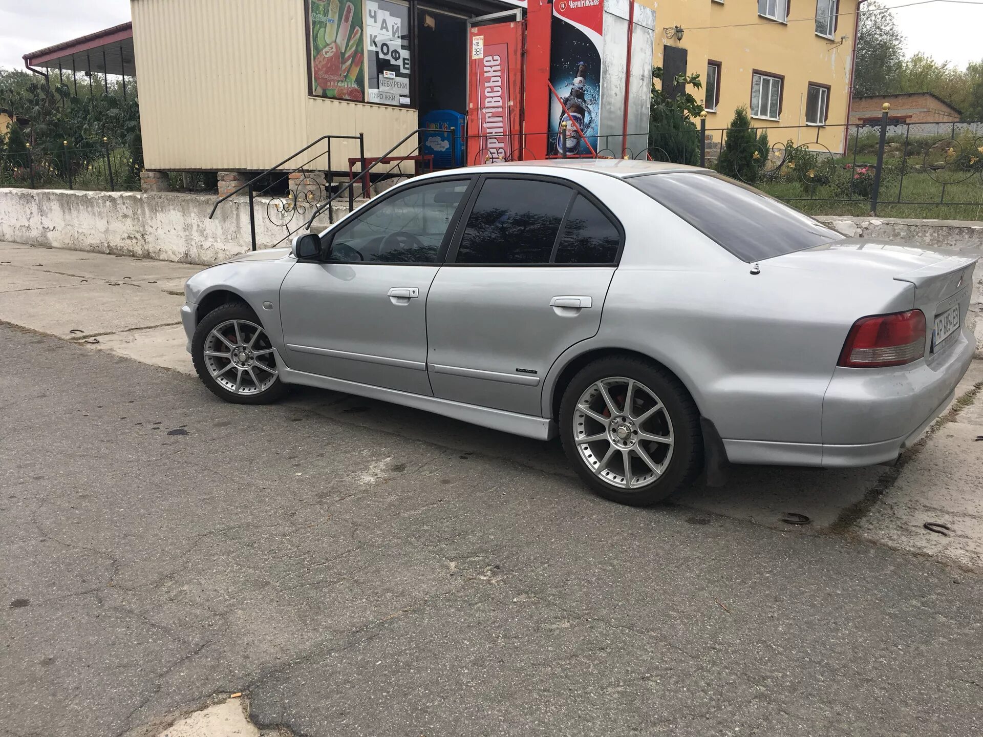 Галант 8 на 16 дисках. Диски r18 на галант 8. Диски митсубиси галант 8. Диски r18 на галант 8. Галант 8 на 17 дисках.