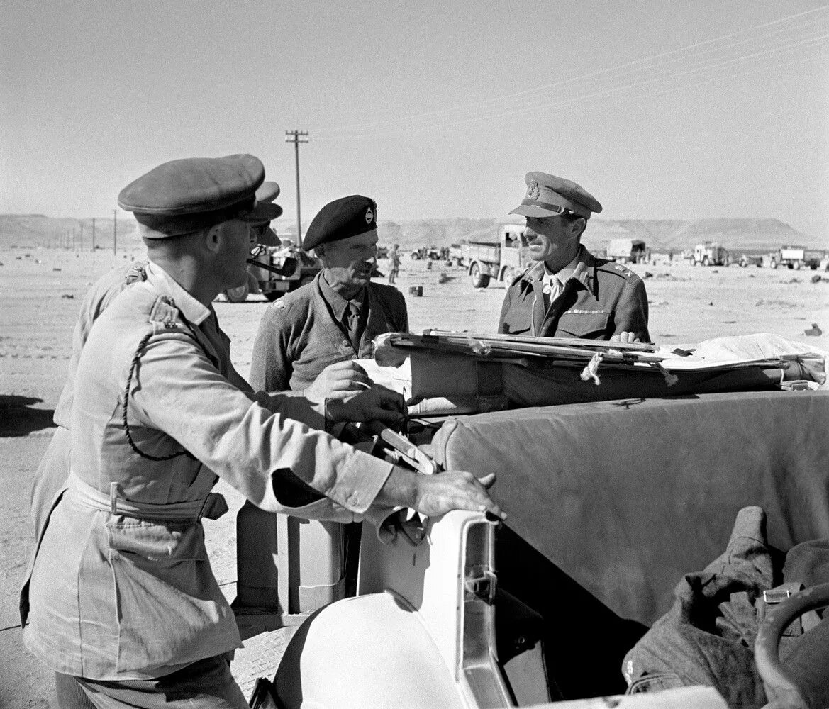 Битва при эль аламейне. Битва за эль аламейн 1942. эль аламейн роммель. эль аламейн сражение. эль-аламейн битва роммель.
