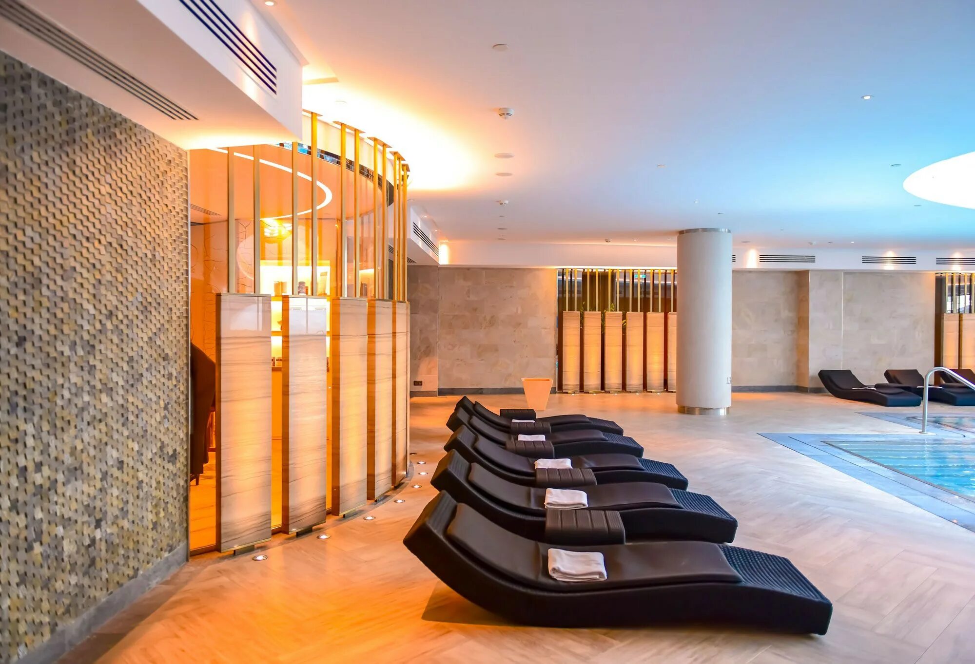 Динамо фитнес цены. Динамо Хаят Редженси фитнес. Оранж фитнес Динамо. Идеал фитнес Хаят Динамо. Ideal. Fitness, Москва, Ленинградский проспект.