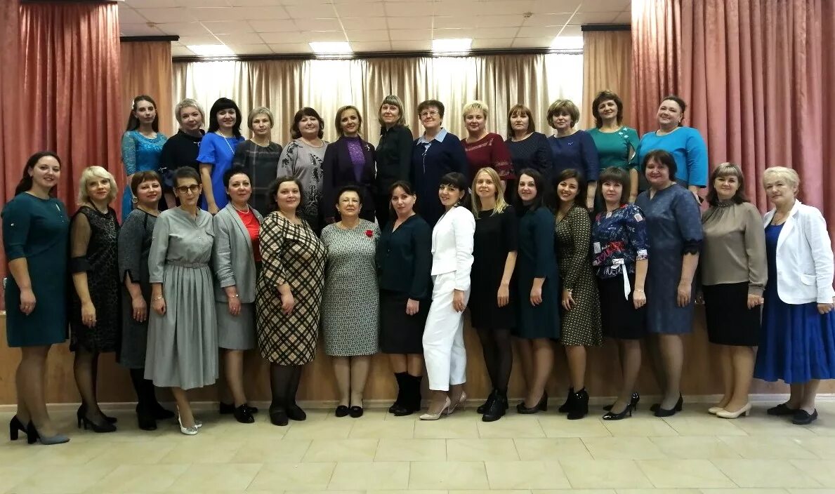 Школа номер 48 оренбург. Директор школы 48 барнаул. Директор школы 48 тюмень. Учителя школы номер 48. Директор школы 78 оренбург.