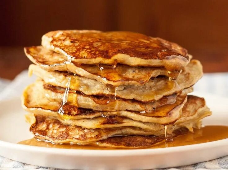 Ingredients for pancake. Pancake ingredients. Банановые оладьи с овсяными хлопьями. Pancakes ingredients. Панкейк лотус.