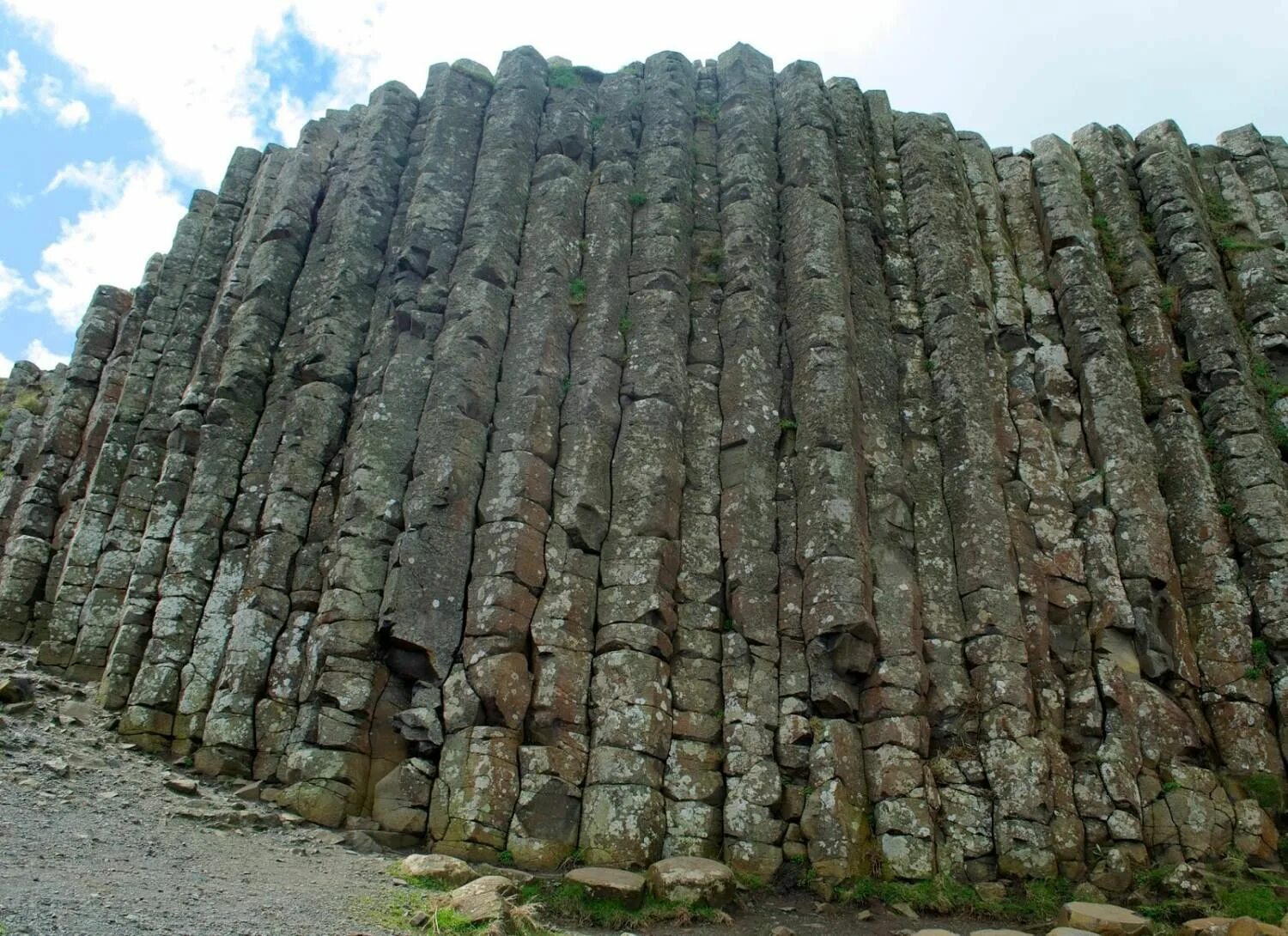 Мостовая гигантов ирландия. Северный гигант. Тропа великанов северная ирландия. Тропа гигантов (giants causeway), ирландия. Тропа великанов северная ирландия.