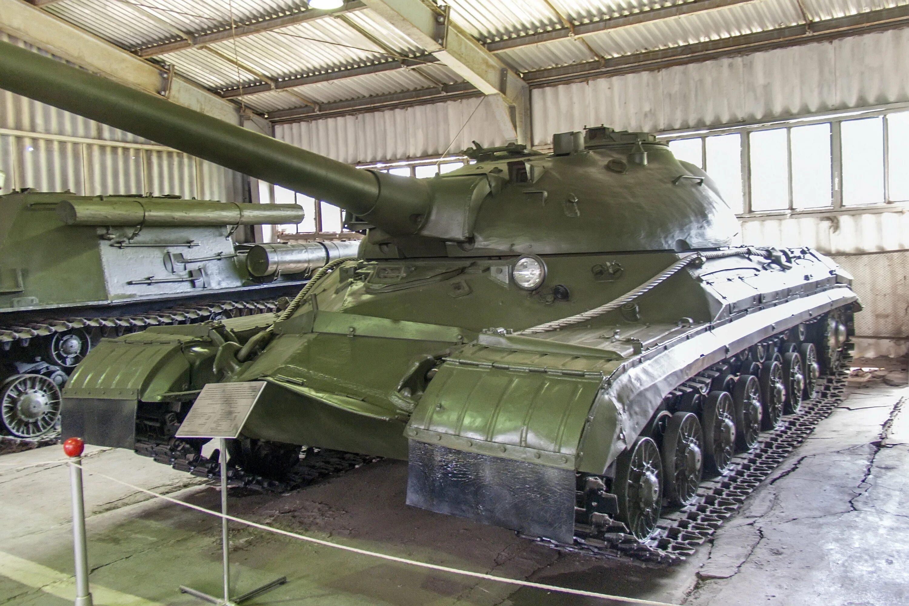Тяжелый танк т-10. ИС-10 танк. Т10 танк вооружение. Т-10 танк СССР.