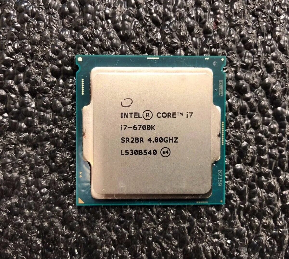 Процессор Intel Core i9 6700k. Процессор Intel Core i7 13700k. Intel Core i7-6700. Intel i7 6700k.