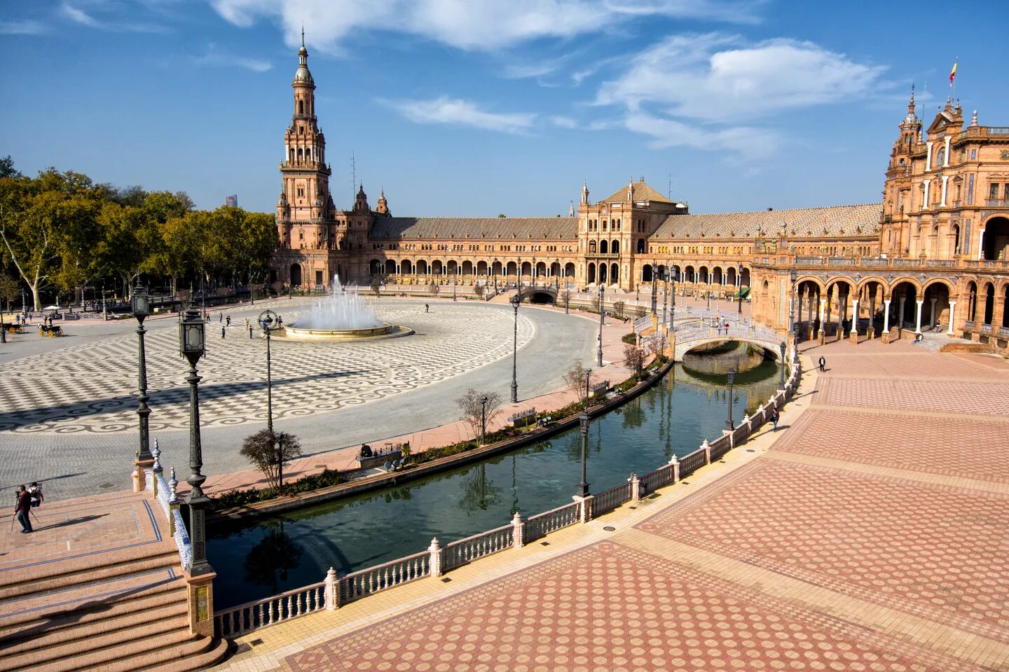 Площадь испании км. Площадь испании км. Площадь испании (севилья). Севильская площадь испании. Navarra испания.