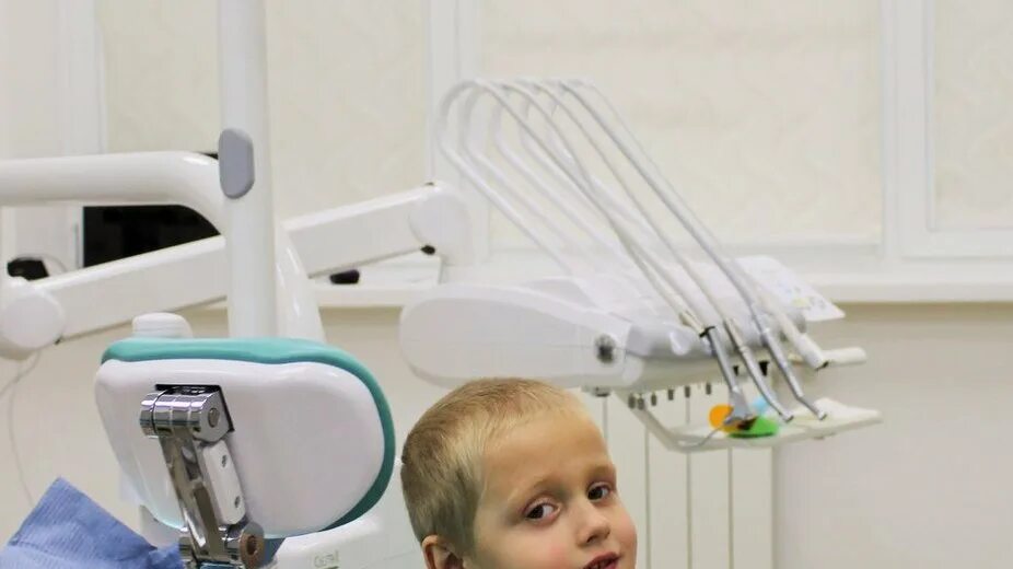 Центр семейной стоматологии фото. Минск центр семейной стоматологии. Минск центр семейной стоматологии. Дентал фэмили стоматология москва. Магазины на неманской минск.