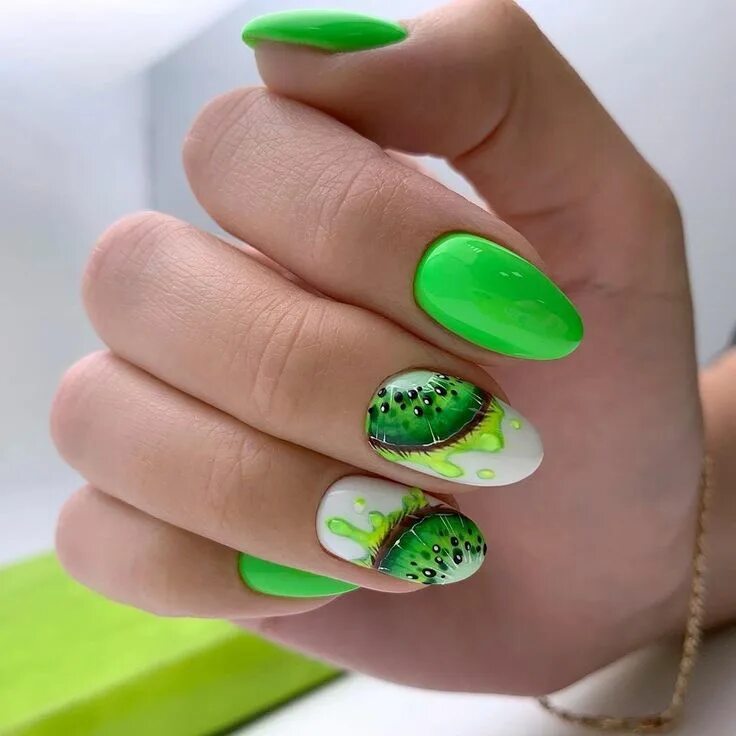 Идеи дизайна ногтей желтый зеленый градиент Glass nails, Neon nails, Nail art de