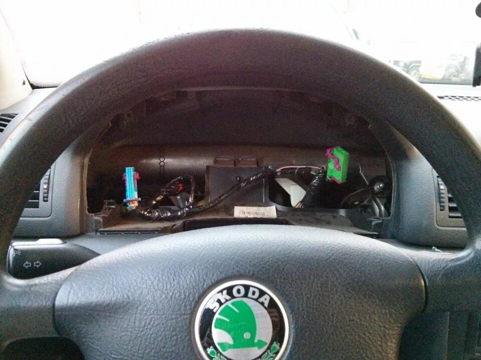Шкода октавия тур как снять приборную панель Ремонт сервопривода v68 Skoda Rapid (1G), 1,6 л, 2014 года своими руками DRIVE
