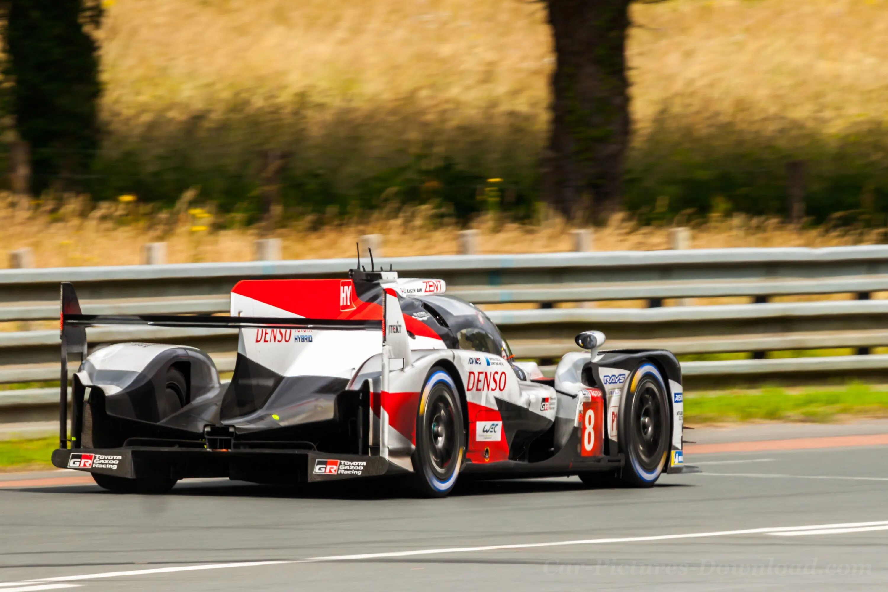 Toyota le mans 1999. Ле ман ньор. Nissan le mans 2019. Ле ман ньор. Lmp1 vs lmp2.