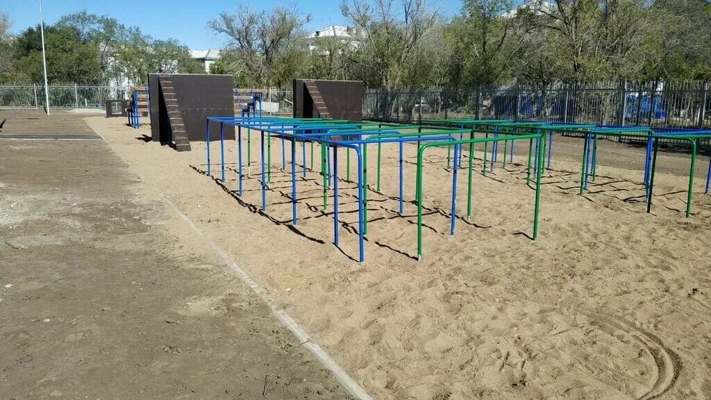 Спортивные препятствия. Армейская полоса препятствий в школе схема. Единая общевойсковая полоса препятствий. Общевойсковая полоса препятствий схема. Единая полоса препятствий армейская.