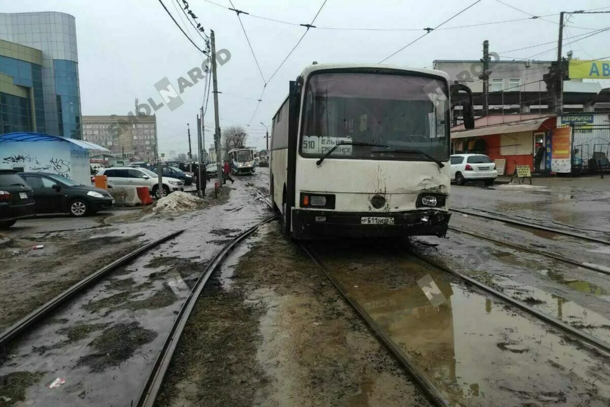 Твориться 20. Автобус. Автобус Смоленск.