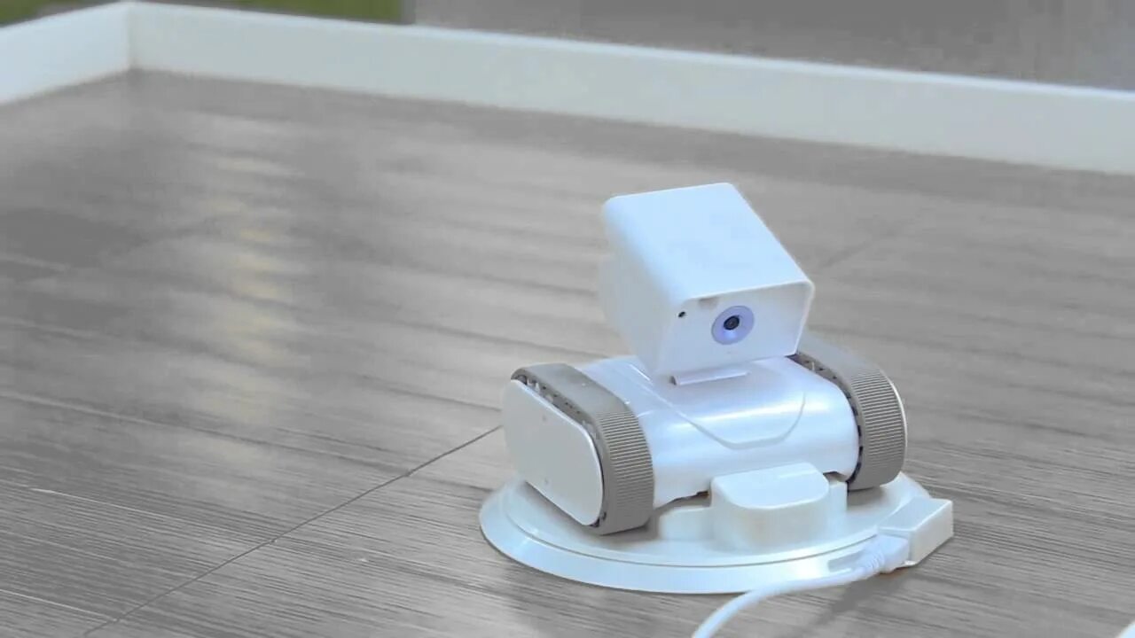 Vevs mi home для робота. Робот Wireless k55. Проводные роботы. Умный дом робот. Интеллектуальный робот емо.