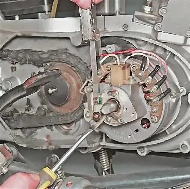 Зазор контактов иж планета 5. Зазор контактов иж планета 5. Зажигание на мотоцикле иж планета 5. Щетки генератора иж юпитер 5. Зазор свечи зажигания иж планета 5.