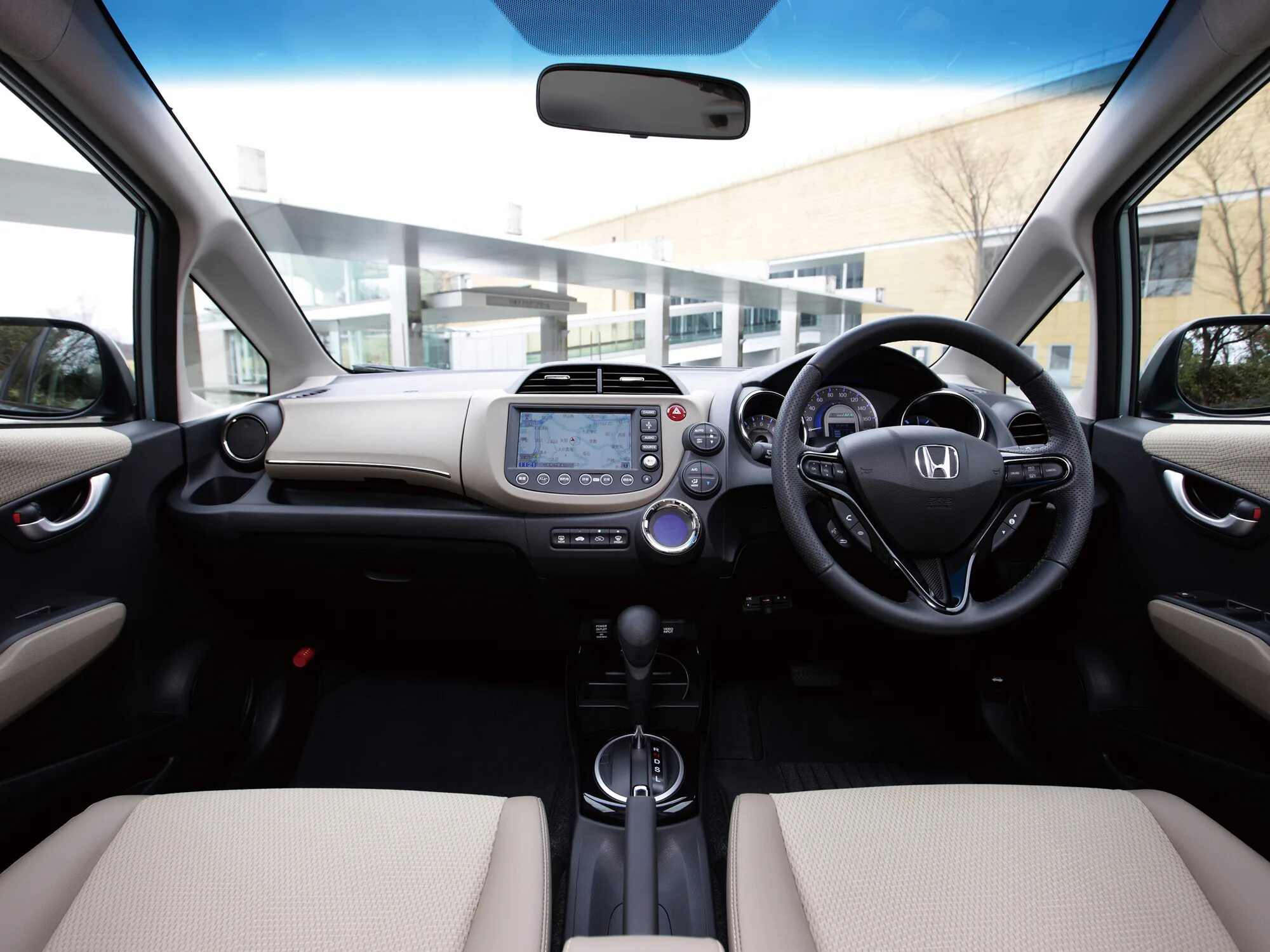 Honda Fit Shuttle Hybrid. Honda Fit Shuttle 2011. Honda Fit Shuttle Hybrid 2011. Хонда фит шаттл гибрид 2011.