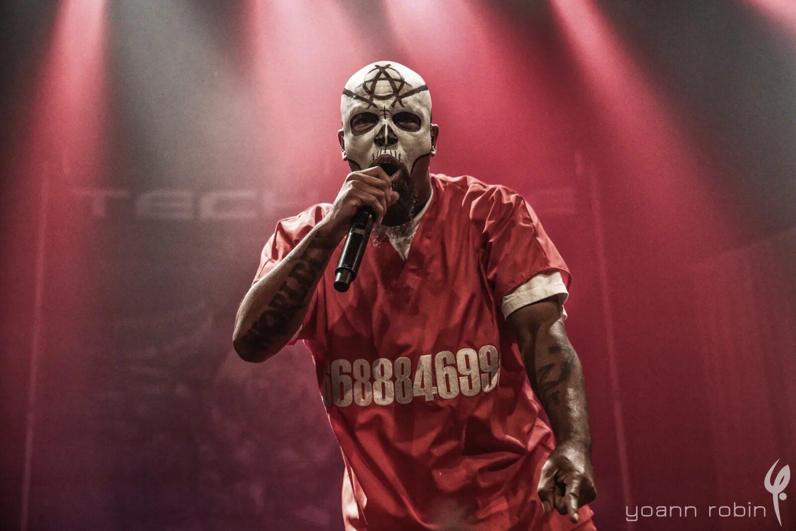 Ronald falling in reverse tech n9ne alex. Tech n9ne 2025. tech n9ne 2025. tech 9. tech n9ne kod.