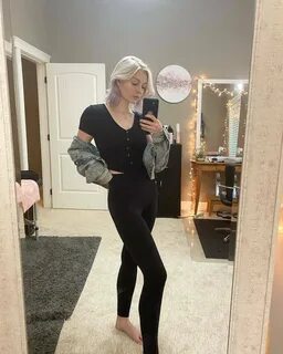 Kallmekriss nude (80 nude photo) .