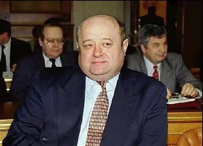 Премьер-министры России после Фрадкова. Министры в 2000. Премьер министр 90х. Министры россии 2000 годов