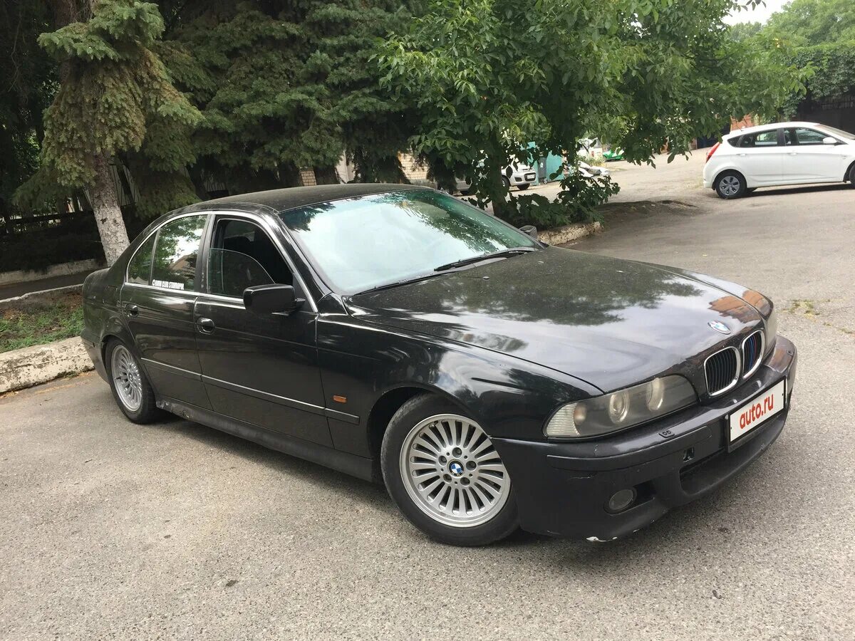 Бмв 98 года. BMW 520 e39 черная. BMW 520i 1998. BMW 520 1998. БМВ 520 98 года.