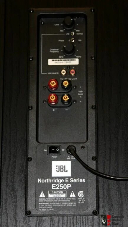 Как подключить сабвуфер jbl. Jbl e250p230. jbl sub 250p230. jbl e80 сабвуфер. jbl e250p230 характеристики.