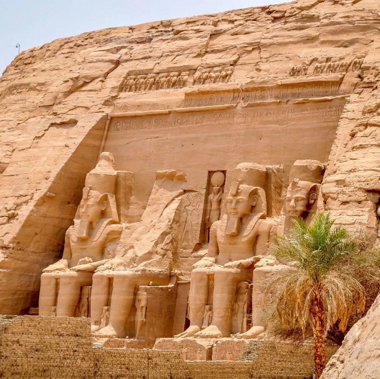 луксорский храм храмы древнего египта. пирамида хефрена в гизе. места древнего египта. абу –симбел-жемчужина египетского зодчества. пирамиды гизы (каир).