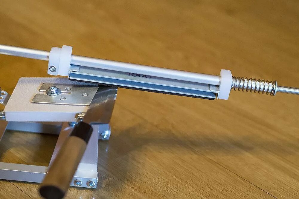 Приспособление для ножей. Точилка для ножей апекс. самодельные точилки апекс. самодельная приспособа для заточки ножей. самодельная точилка для ножей.