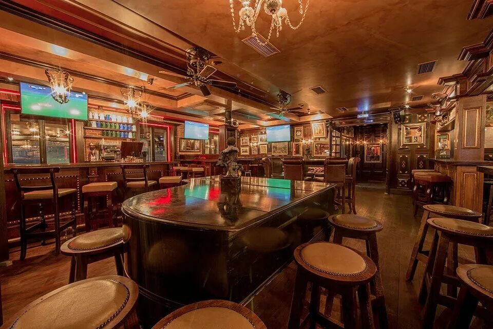 Бар. Ресторан рей в москве. Козлов бар джаз. Tap and barrel pub большая дмитровка. Летит бар.