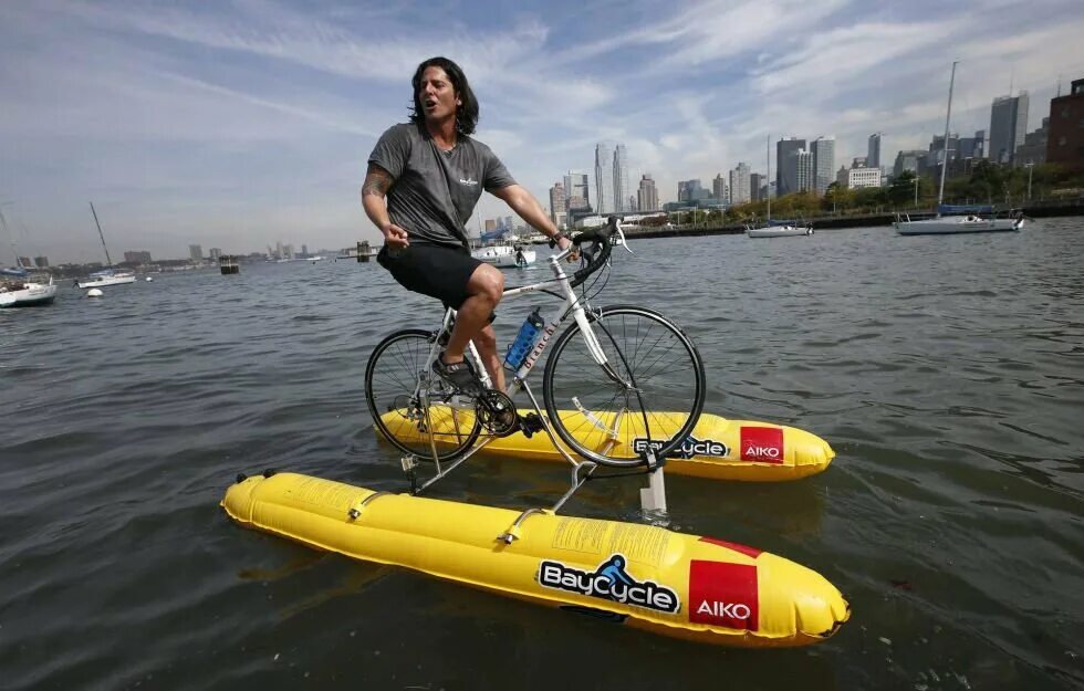 Water bike. Водный велосипед Schiller. Велокатамаран Schiller. Велокатамаран Wave Runner. Водный велосипед катамаран.