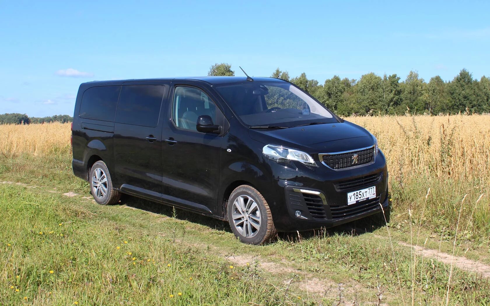 Peugeot traveller 2017. Peugeot traveller, 202. Peugeot traveller long 2017. Peugeot traveller 2014.