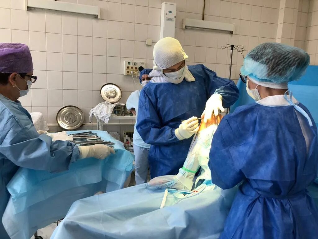 Травматология окб 1 челябинск. Областная клиническая больница травматологическое отделение. Областная клиническая больница травматология. Отделение травмотологии. Первая городская больница 1 тверь.