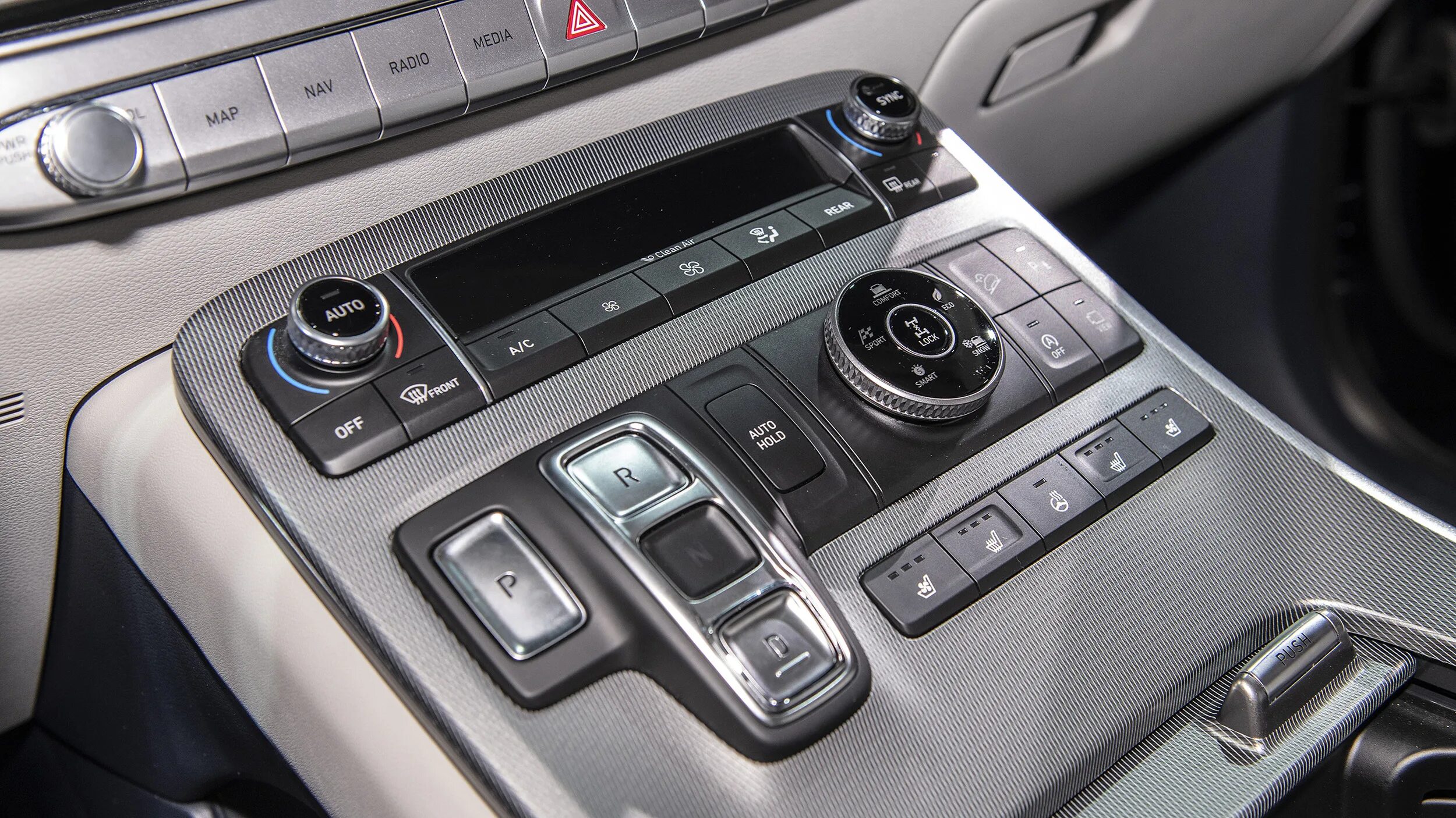 Акпп hyundai palisade. Акпп hyundai palisade. Акпп hyundai palisade. Hyundai palisade 2019 салон. Подушка безопасности коленная хендай палисад фото.
