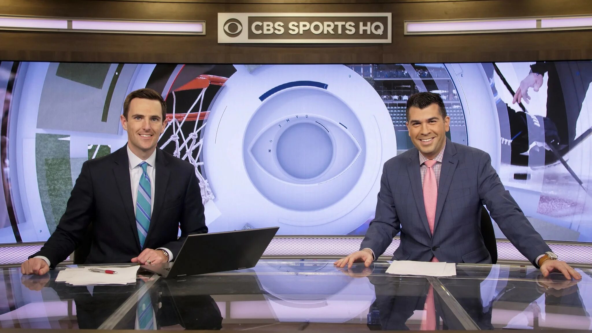 Cbs sport izle. CBS Sports. CBS Sports ведущая. CBS Sports hq. Канал on time Sports.