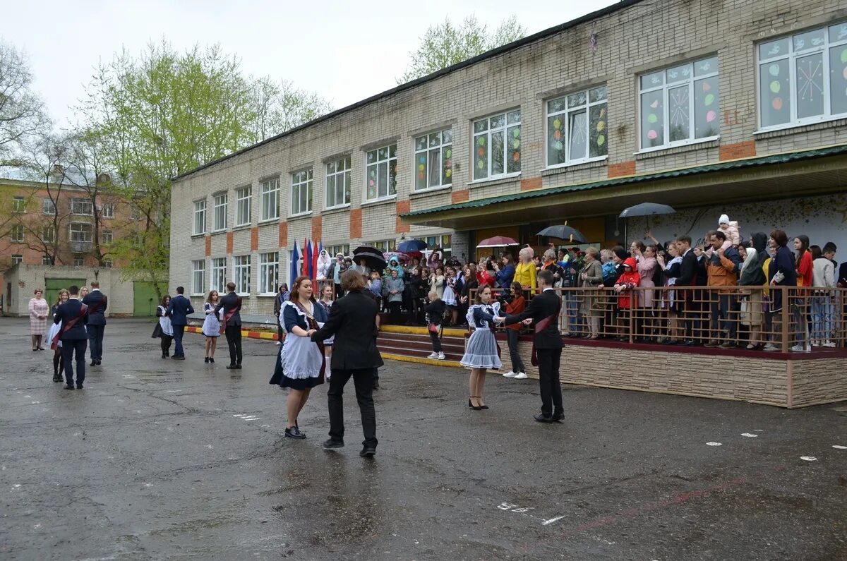 Выпускники школа 22. 15 Школа Комсомольск-на-Амуре. 22 Школа Комсомольск на Амуре. 27 Школа Комсомольск-на-Амуре. 32 Школа Комсомольск на Амуре.