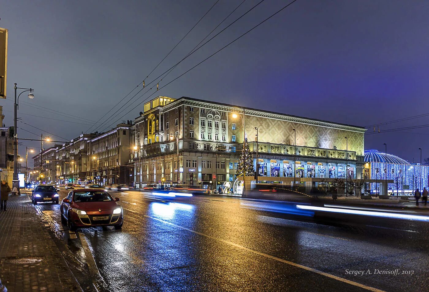 Page москва. Триумфальная площадь в Москве ночью. Москва Триумфальная площадь 2. Воздвиженка Москва. Трубная улица.