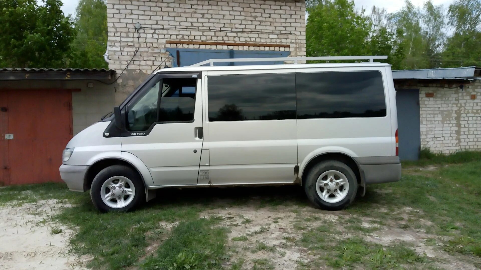 Ford Transit 6. Ford Transit 2005. Форд Транзит 2005 года 2.0 дизель. Ford Transit 6 поколение.