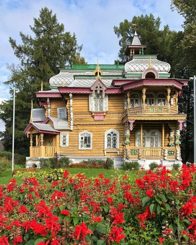 Купить квартиру в володарске нижегородской. Дача купца Бугрова в Володарске. Терем купца Бугрова. Терем купца Бугрова в Володарске. Музей Бугрова в Володарске Нижегородской.